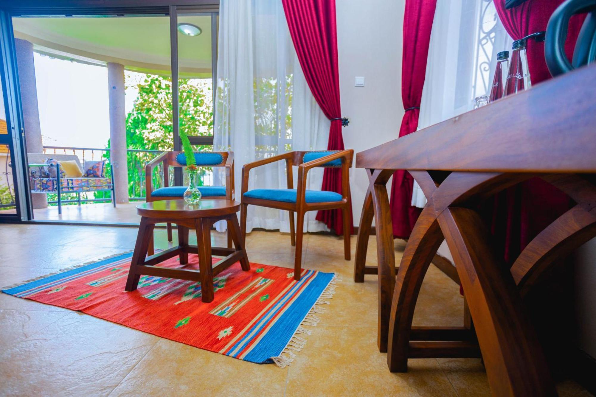 Gazelle Guest House Kampala Ngoại thất bức ảnh